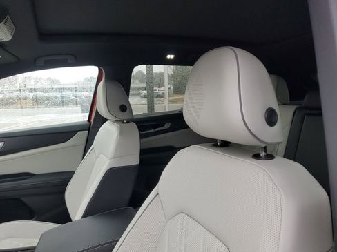 Certified 2025 Volkswagen Atlas Cross Sport SEL Premium R-Line image 16