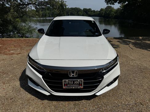 Used 2022 Honda Accord Sport image 14