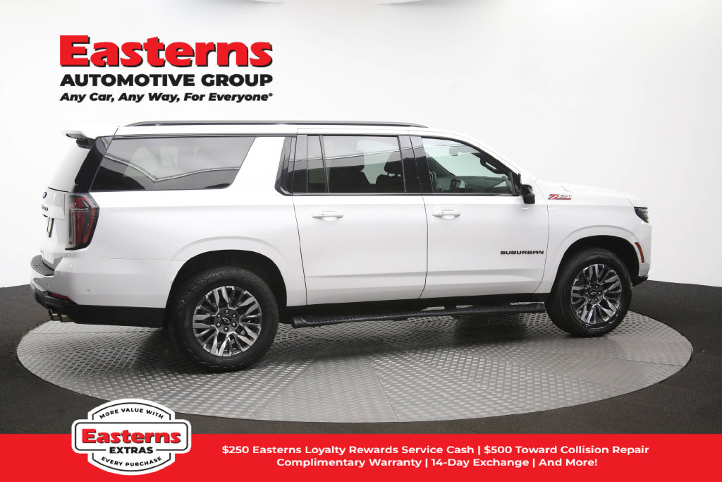 Used 2025 Chevrolet Suburban Z71 AWD/4WD image 45