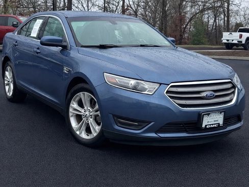 Used 2018 Ford Taurus SEL image 1