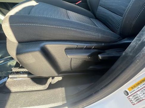 Used 2025 Chevrolet Equinox LT image 14