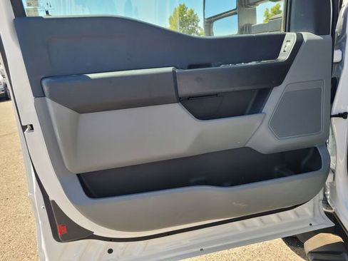 New 2025 Ford F550 4x4 SuperCab Super Duty image 27