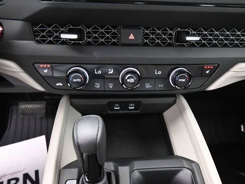 Used 2023 Honda Accord EX image 9