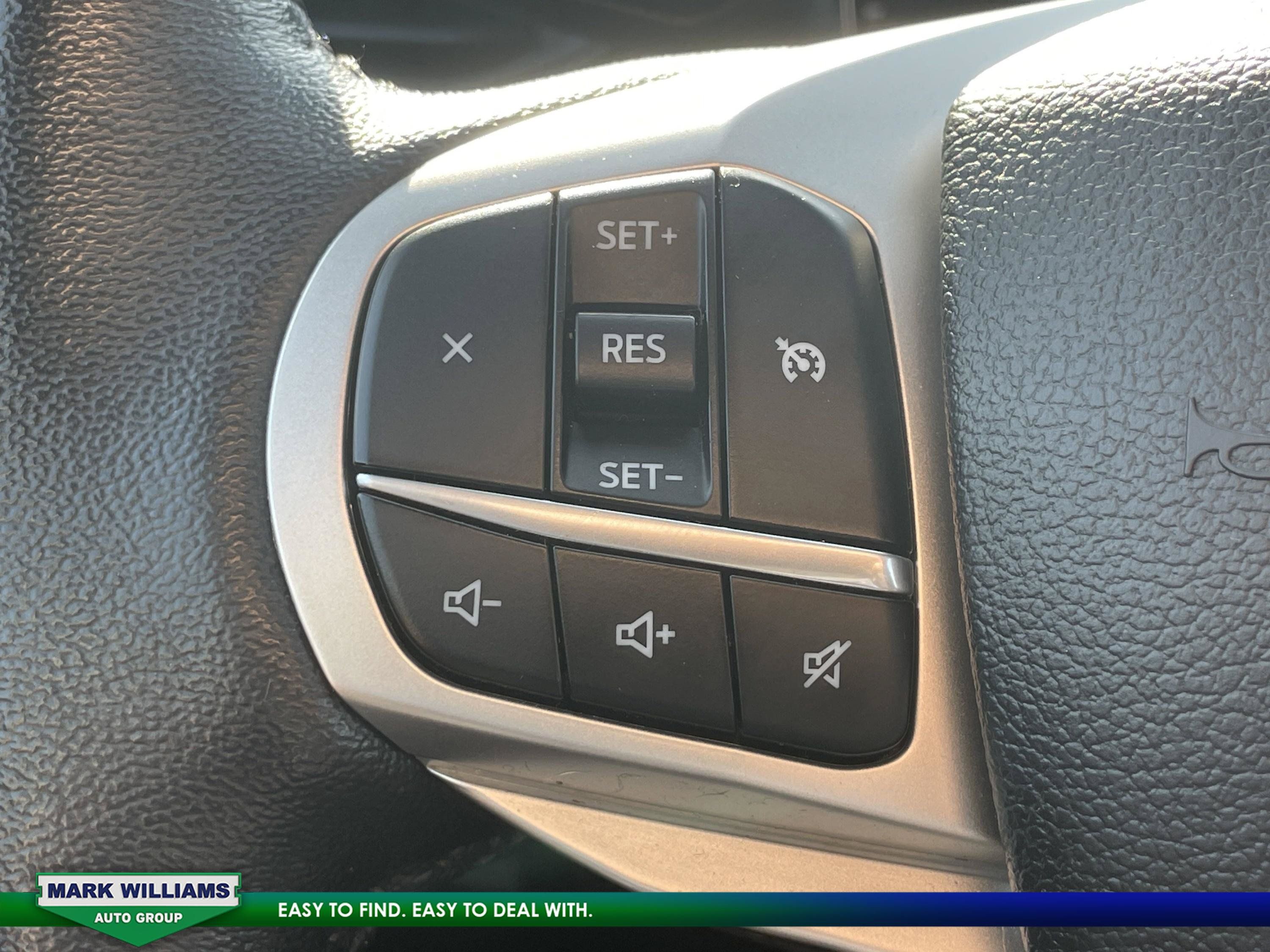 Used 2022 Ford Explorer XLT AWD/4WD image 18