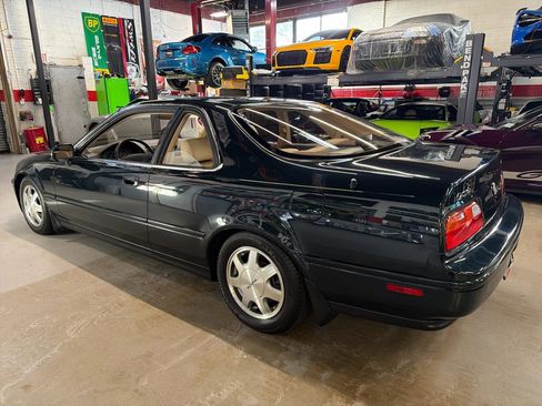 Used 1991 Acura Legend LS FWD image 9