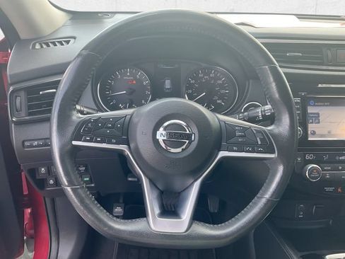 Used 2017 Nissan Rogue SL FWD image 19