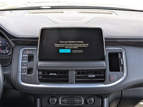 Used 2023 Chevrolet Suburban LT image 20