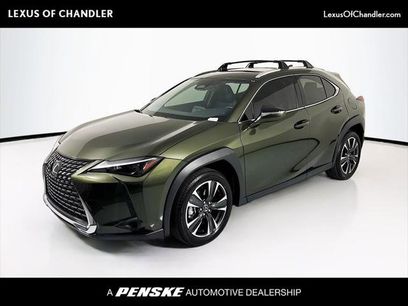 Certified 2025 Lexus UX 300h FWD w/ Accessory Package (Z2)