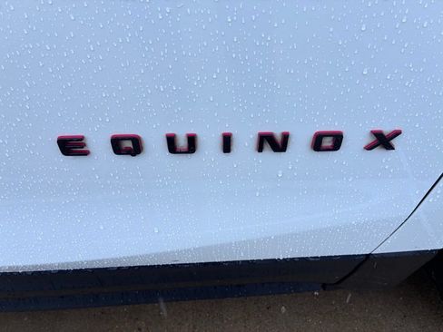 Used 2021 Chevrolet Equinox Premier w/ Redline Edition FWD image 4
