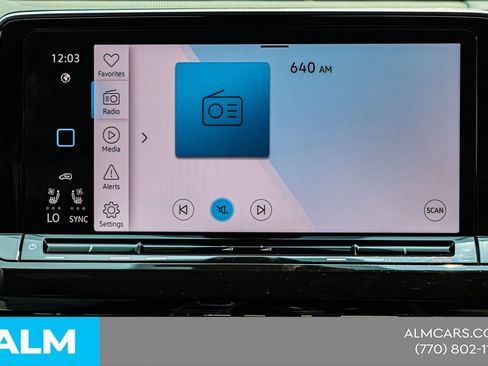 Used 2025 Volkswagen Atlas Cross Sport SE FWD image 29