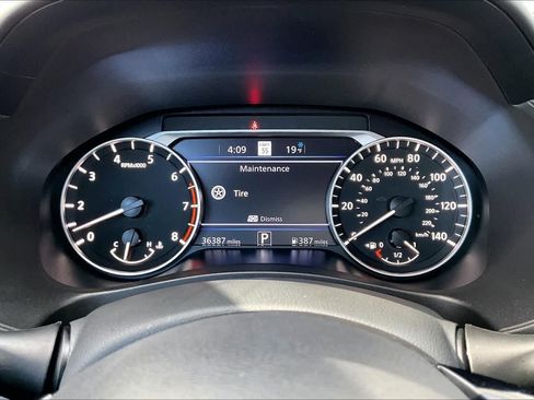 Used 2024 Nissan Altima 2.5 SV w/ SV Premium Package FWD image 26