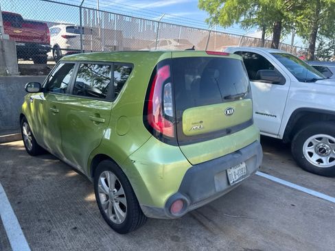 Used 2014 Kia Soul + w/ UVO w/Eservices Package FWD image 4