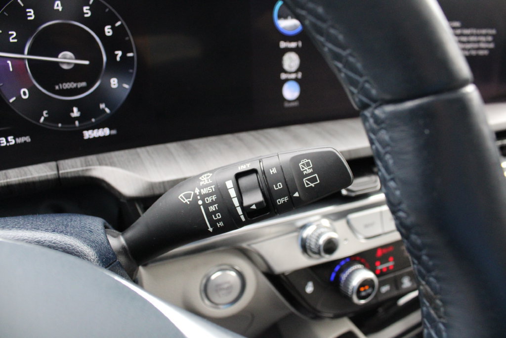 Used 2023 Kia Telluride SX AWD/4WD image 16