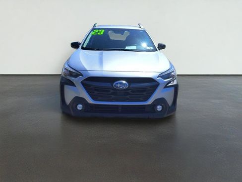 Certified 2023 Subaru Outback Premium w/ Popular Package #1 AWD/4WD image 3