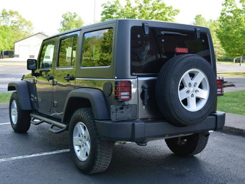 Used 2017 Jeep Wrangler Unlimited Sport w/ Quick Order Package 24S AWD/4WD image 7