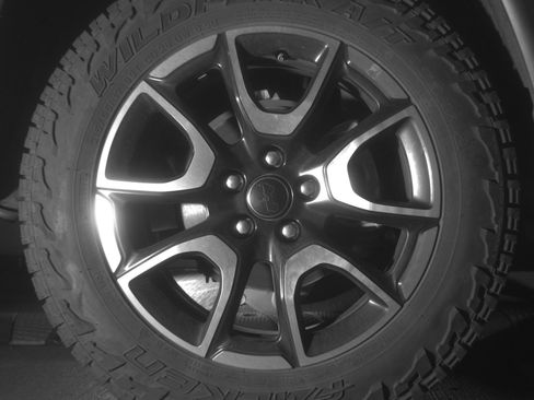 Used 2025 Jeep Compass Trailhawk AWD/4WD image 15