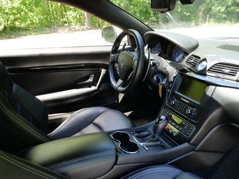 Used 2017 Maserati GranTurismo MC RWD image 33