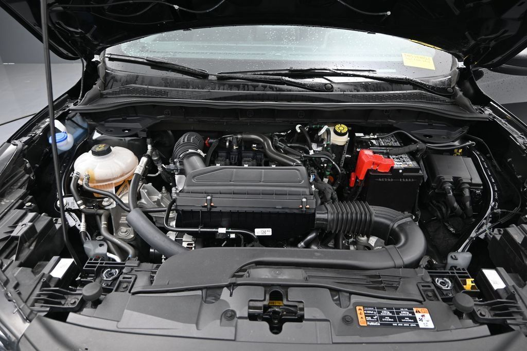 Used 2025 Ford Escape ST-Line AWD/4WD image 11