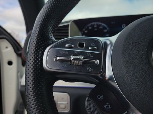 Certified 2023 Mercedes-Benz GLE 53 AMG 4MATIC Coupe image 31