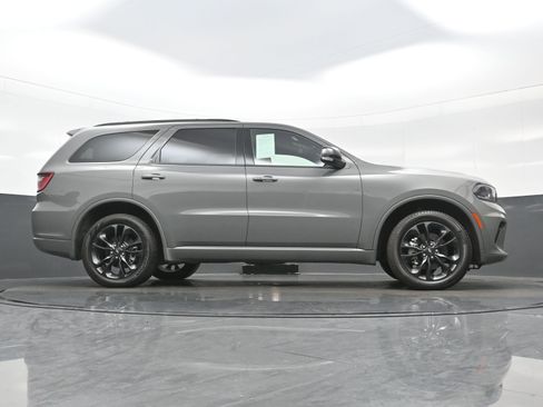 Used 2024 Dodge Durango GT image 30