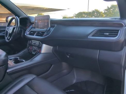 Certified 2021 Chevrolet Tahoe Z71 w/ Luxury Package image 25