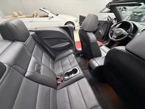 Used 2013 Volkswagen Eos Komfort FWD image 31