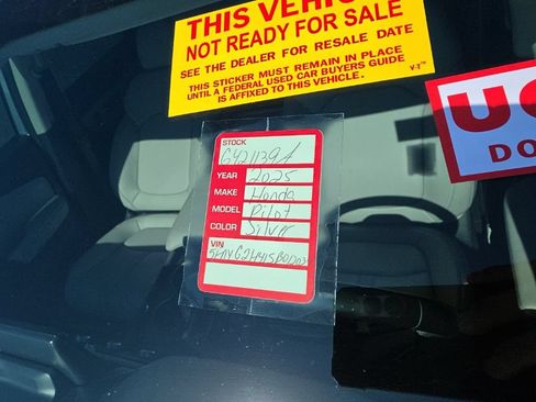 Used 2025 Honda Pilot EX-L image 10