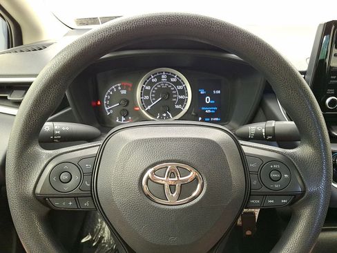 Used 2022 Toyota Corolla LE FWD image 16