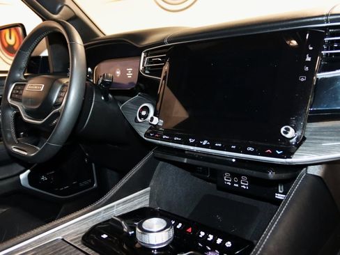 Used 2022 Jeep Wagoneer Series III w/ Premium Group I image 69