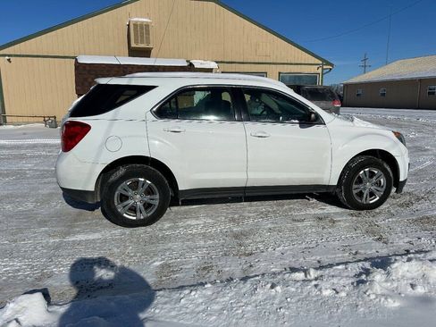 Used 2011 Chevrolet Equinox LS w/ Bluetooth Package FWD image 4