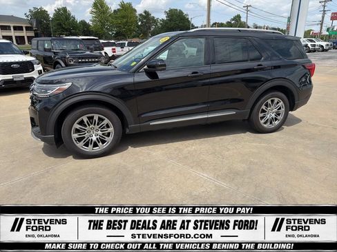 Used 2025 Ford Explorer Platinum AWD/4WD image 8