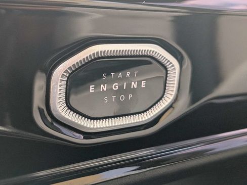Used 2026 Jeep Grand Cherokee L Limited w/ Limited Altitude Package RWD image 30