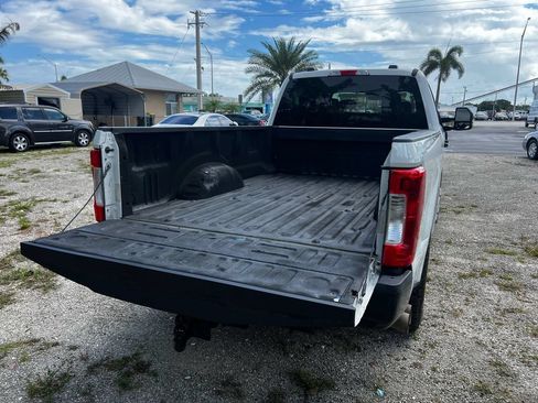 Used 2022 Ford F250 XL w/ Power Equipment Group RWD image 26