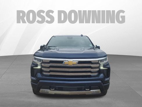 Used 2022 Chevrolet Silverado 1500 High Country w/ High Country Premium Package image 2