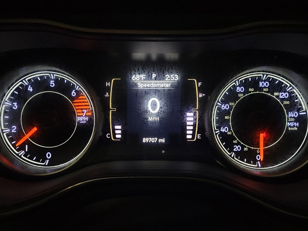 Used 2020 Jeep Cherokee Latitude Plus w/ Cold Weather Group FWD image 23