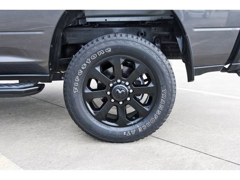 Used 2025 RAM 2500 Big Horn AWD/4WD image 32