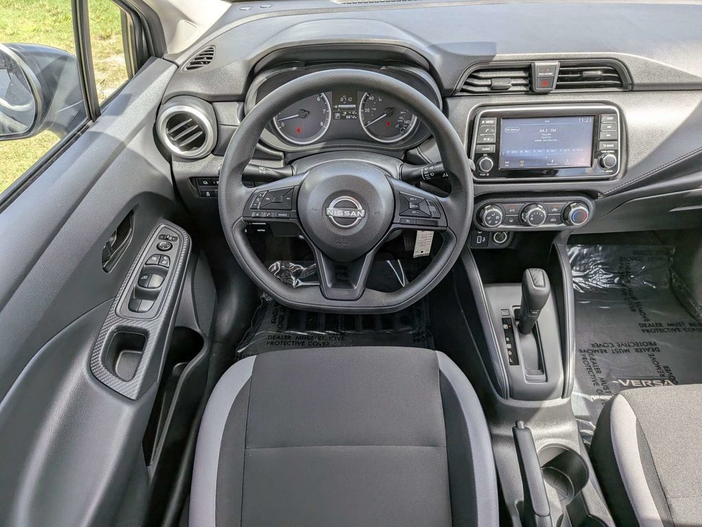 Used 2025 Nissan Versa S w/ Trunk Package FWD image 14