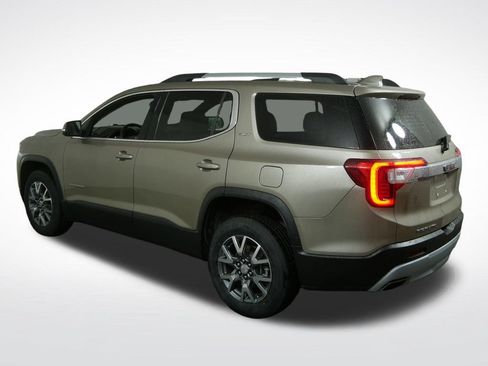 Used 2023 GMC Acadia SLT w/ Technology Package AWD/4WD image 7