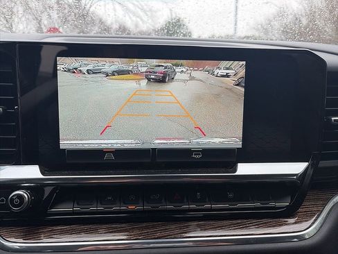 Used 2024 GMC Sierra 1500 Elevation image 8