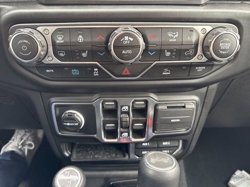 Used 2023 Jeep Wrangler Unlimited Sahara w/ Cold Weather Group image 20