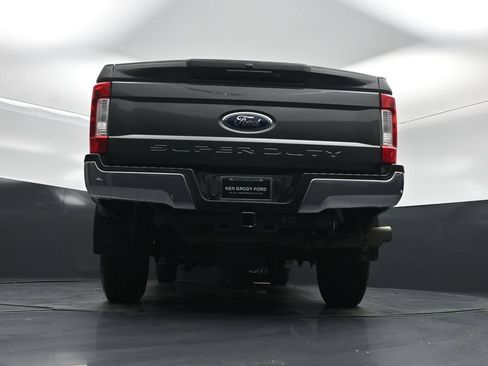 Used 2019 Ford F250 XL w/ STX Appearance Package AWD/4WD image 41