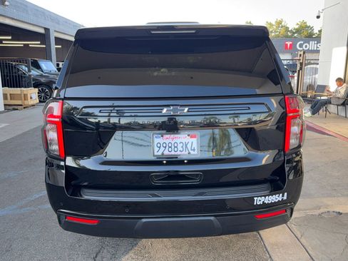 Used 2023 Chevrolet Suburban Z71 w/ Luxury Package image 5