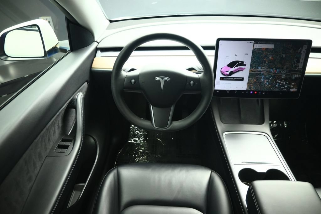 Used 2022 Tesla Model Y Long Range AWD/4WD image 5