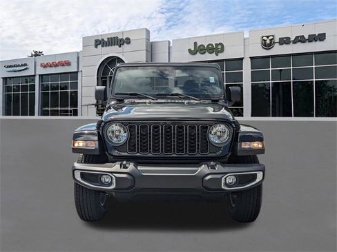 New 2025 Jeep Gladiator Sport image 9