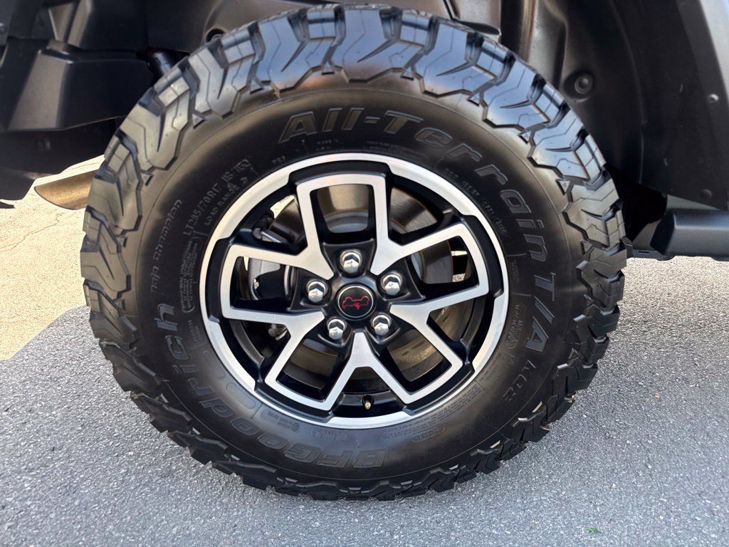 Certified 2025 Jeep Wrangler Unlimited Rubicon w/ Convenience Group AWD/4WD image 10