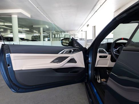Used 2025 BMW M440i Convertible w/ Premium Package RWD image 14