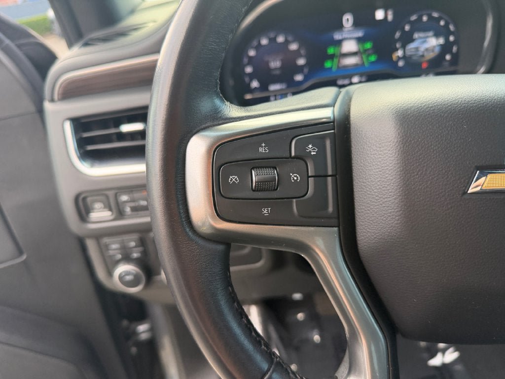 Used 2022 Chevrolet Suburban LT AWD/4WD image 15