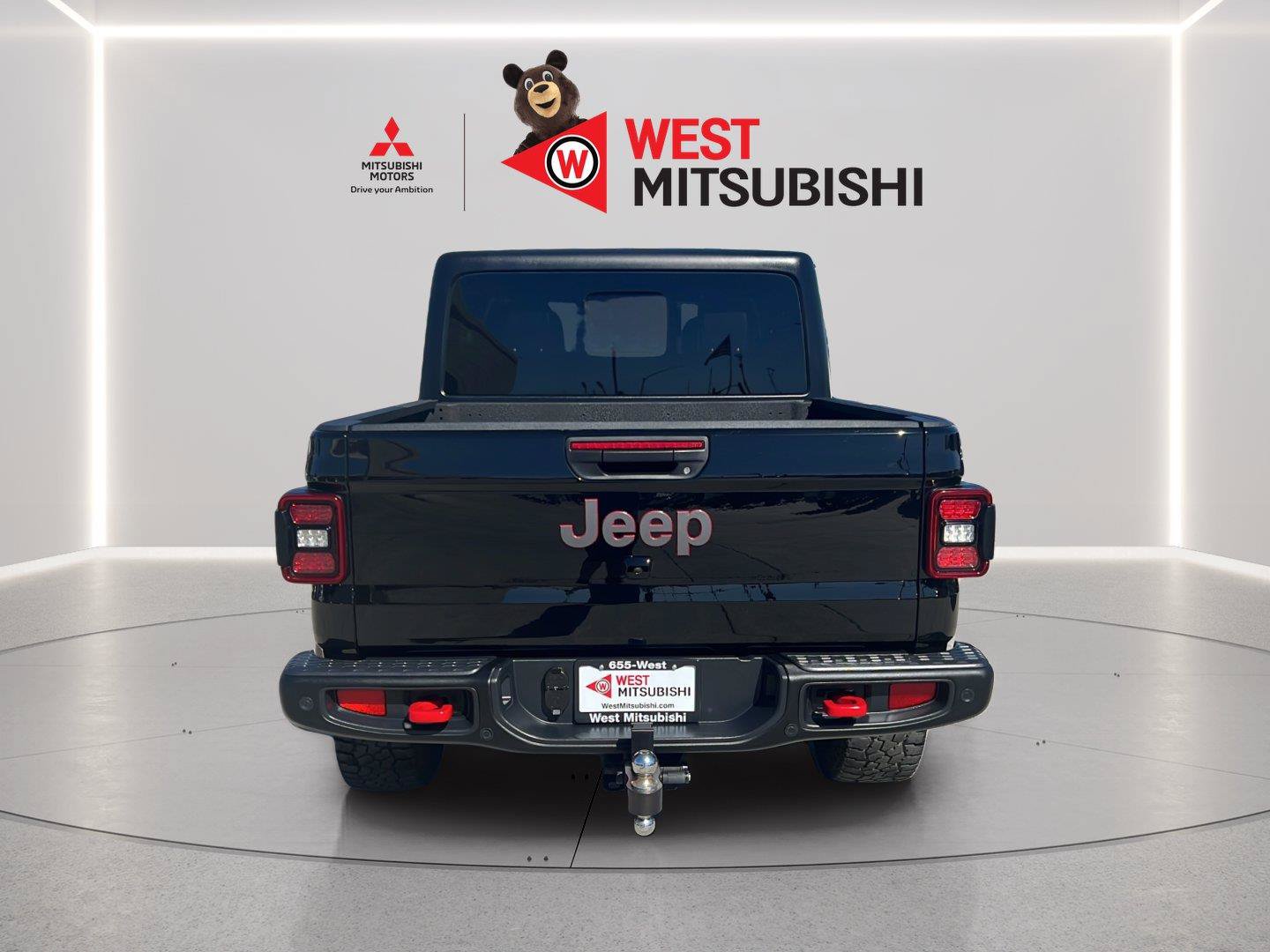 Used 2024 Jeep Gladiator Rubicon w/ Technology Group AWD/4WD image 5