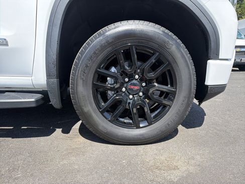 Used 2023 GMC Sierra 1500 Elevation AWD/4WD image 13