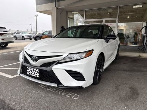 Used 2019 Toyota Camry XSE w/ Navigation Package image 1
